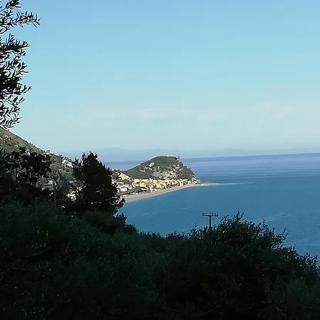 Ariadimare Apartman *
